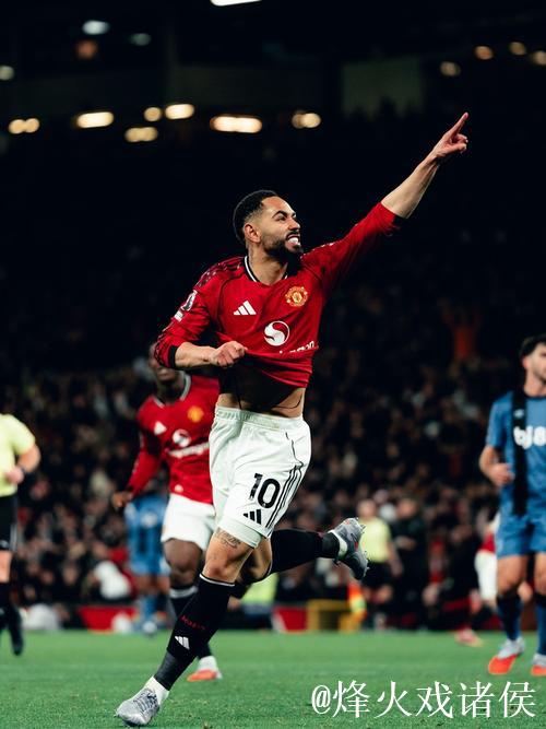 曼联4比4伯恩茅斯,英超历史主场半场领先不败纪录延续 曼联4比4伯恩茅斯,英超历史主场半场领先不败纪录延续